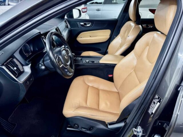 Серый Вольво ХС60, объемом двигателя 2 л и пробегом 34 тыс. км за 20700 $, фото 7 на Automoto.ua