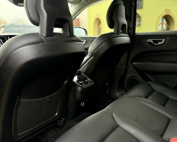 Серый Вольво ХС60, объемом двигателя 1.97 л и пробегом 74 тыс. км за 28999 $, фото 32 на Automoto.ua