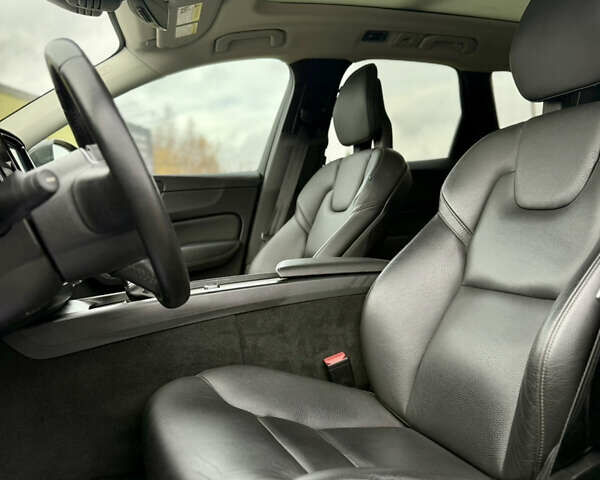 Серый Вольво ХС60, объемом двигателя 1.97 л и пробегом 74 тыс. км за 28999 $, фото 18 на Automoto.ua