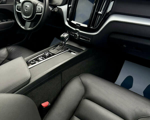 Серый Вольво ХС60, объемом двигателя 1.97 л и пробегом 74 тыс. км за 28999 $, фото 26 на Automoto.ua