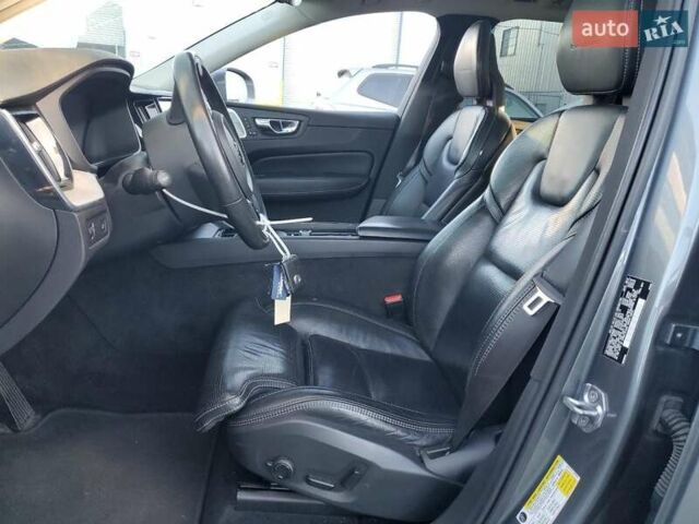 Сірий Вольво ХС60, об'ємом двигуна 1.97 л та пробігом 64 тис. км за 9000 $, фото 6 на Automoto.ua