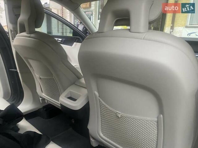 Серый Вольво ХС60, объемом двигателя 1.97 л и пробегом 185 тыс. км за 24300 $, фото 13 на Automoto.ua