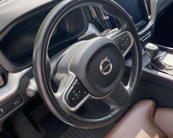 Серый Вольво ХС60, объемом двигателя 1.97 л и пробегом 155 тыс. км за 28800 $, фото 19 на Automoto.ua