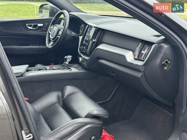 Серый Вольво ХС60, объемом двигателя 2 л и пробегом 216 тыс. км за 26850 $, фото 15 на Automoto.ua