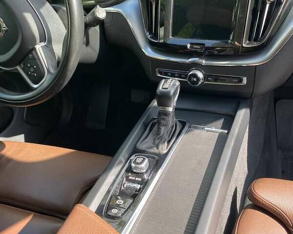 Серый Вольво ХС60, объемом двигателя 1.97 л и пробегом 155 тыс. км за 28800 $, фото 22 на Automoto.ua