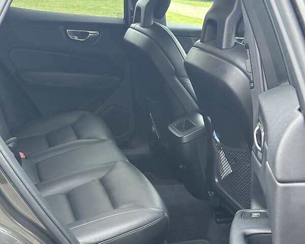 Серый Вольво ХС60, объемом двигателя 2 л и пробегом 216 тыс. км за 26850 $, фото 13 на Automoto.ua