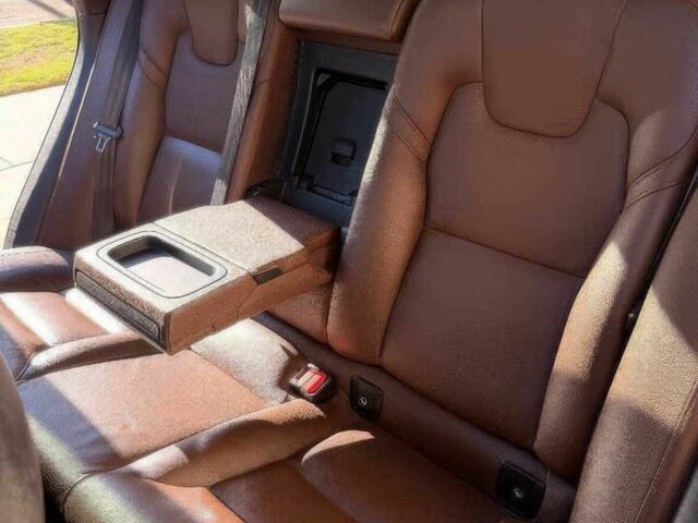 Серый Вольво ХС60, объемом двигателя 2 л и пробегом 50 тыс. км за 16800 $, фото 10 на Automoto.ua