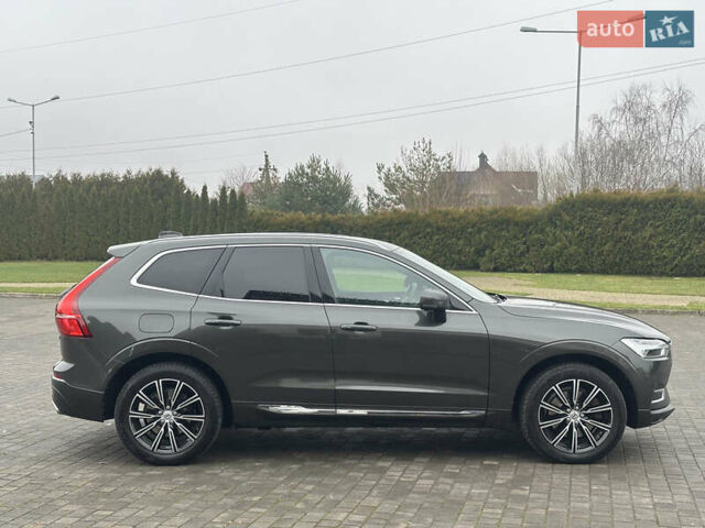 Серый Вольво ХС60, объемом двигателя 2 л и пробегом 216 тыс. км за 26850 $, фото 3 на Automoto.ua