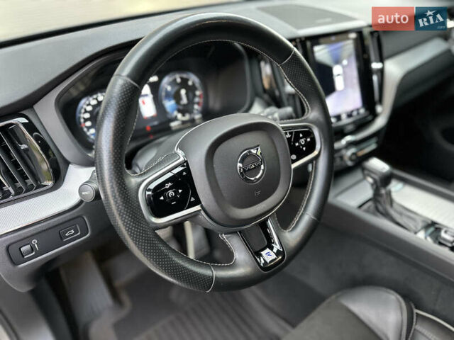 Серый Вольво ХС60, объемом двигателя 2 л и пробегом 110 тыс. км за 37700 $, фото 30 на Automoto.ua