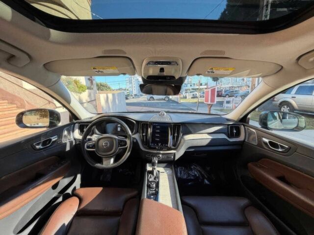 Серый Вольво ХС60, объемом двигателя 2 л и пробегом 50 тыс. км за 16800 $, фото 7 на Automoto.ua