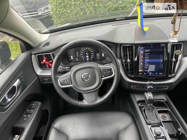 Вольво ХС60 2018 в Ковель на Automoto.ua Серый Вольво ХС60, объемом двигателя 1.97 л и пробегом 285 тыс. км за 25400 $, фото 15 на Automoto.ua