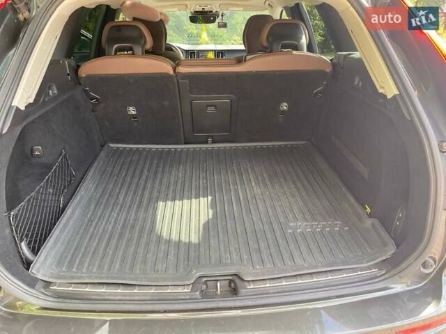 Серый Вольво ХС60, объемом двигателя 1.97 л и пробегом 155 тыс. км за 28800 $, фото 8 на Automoto.ua