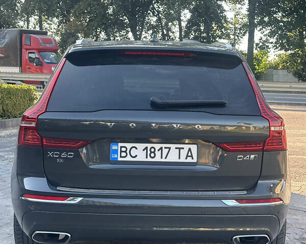 Серый Вольво ХС60, объемом двигателя 2 л и пробегом 210 тыс. км за 27999 $, фото 6 на Automoto.ua