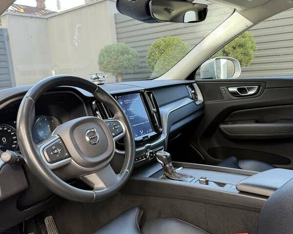 Вольво ХС60 2018 у Житомирі на Automoto.ua Сірий Вольво ХС60, об'ємом двигуна 1.97 л та пробігом 168 тис. км за 33000 $, фото 12 на Automoto.ua