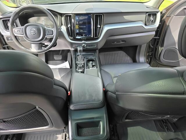 Серый Вольво ХС60, объемом двигателя 2 л и пробегом 34 тыс. км за 15000 $, фото 9 на Automoto.ua