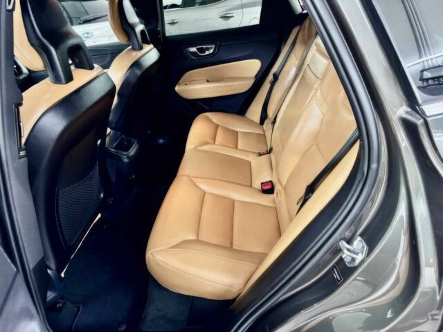 Серый Вольво ХС60, объемом двигателя 2 л и пробегом 34 тыс. км за 20700 $, фото 11 на Automoto.ua