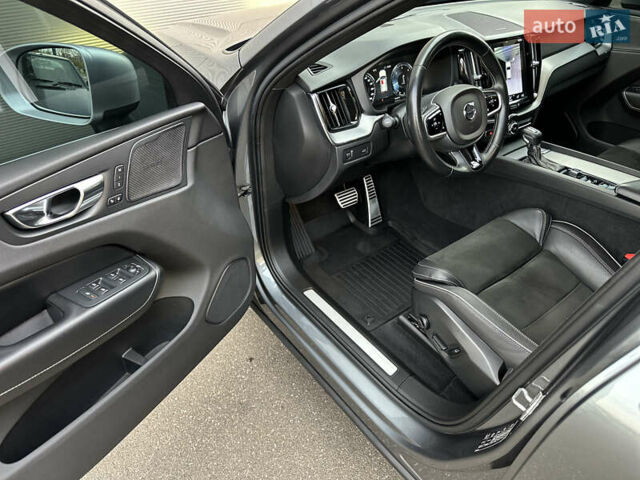 Серый Вольво ХС60, объемом двигателя 2 л и пробегом 110 тыс. км за 37700 $, фото 28 на Automoto.ua