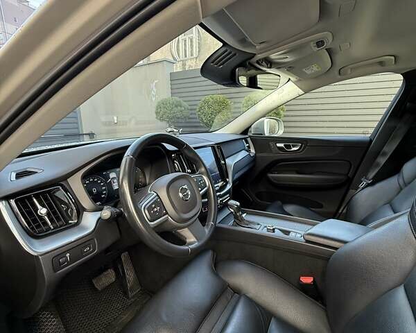 Вольво ХС60 2018 у Житомирі на Automoto.ua Сірий Вольво ХС60, об'ємом двигуна 1.97 л та пробігом 168 тис. км за 33000 $, фото 14 на Automoto.ua