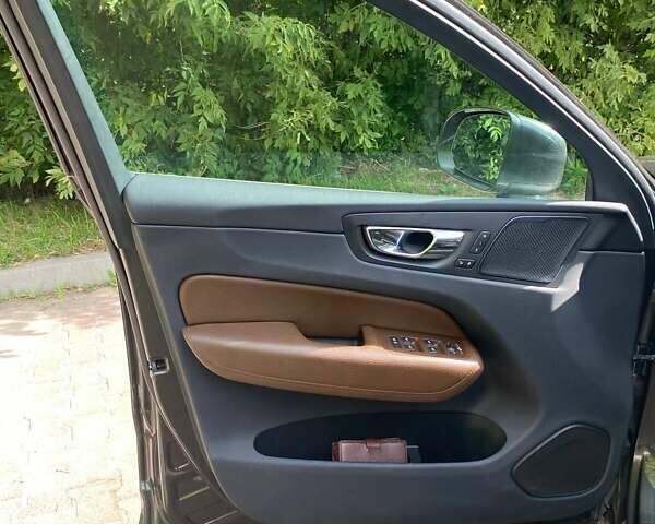 Серый Вольво ХС60, объемом двигателя 1.97 л и пробегом 155 тыс. км за 28800 $, фото 10 на Automoto.ua