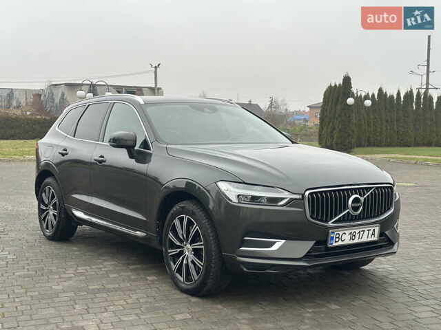 Серый Вольво ХС60, объемом двигателя 2 л и пробегом 216 тыс. км за 26850 $, фото 2 на Automoto.ua