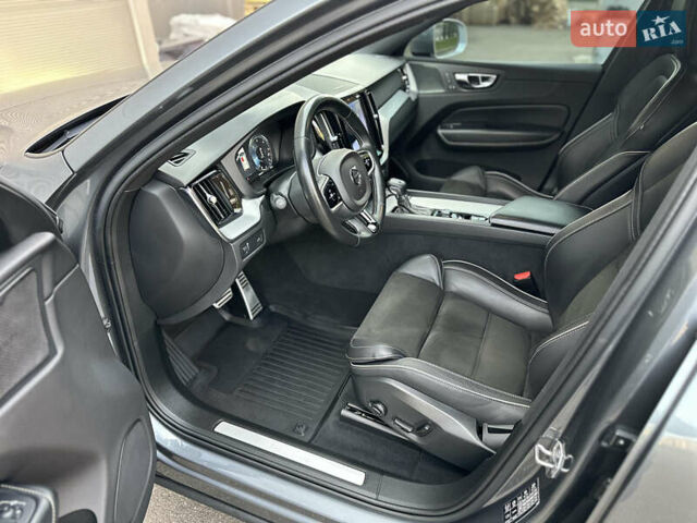 Серый Вольво ХС60, объемом двигателя 2 л и пробегом 110 тыс. км за 37700 $, фото 29 на Automoto.ua