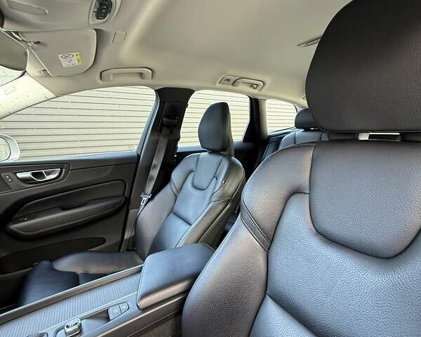 Вольво ХС60 2018 у Житомирі на Automoto.ua Сірий Вольво ХС60, об'ємом двигуна 1.97 л та пробігом 168 тис. км за 33000 $, фото 18 на Automoto.ua