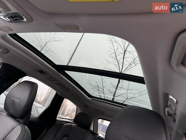 Серый Вольво ХС60, объемом двигателя 1.97 л и пробегом 118 тыс. км за 31500 $, фото 46 на Automoto.ua