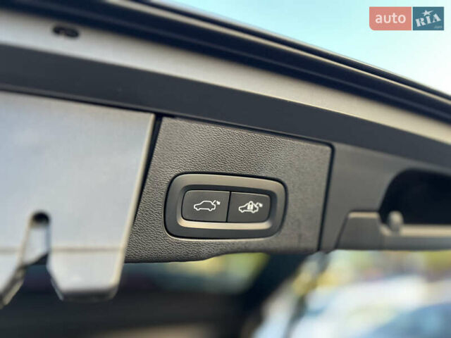 Серый Вольво ХС60, объемом двигателя 1.97 л и пробегом 118 тыс. км за 32500 $, фото 41 на Automoto.ua