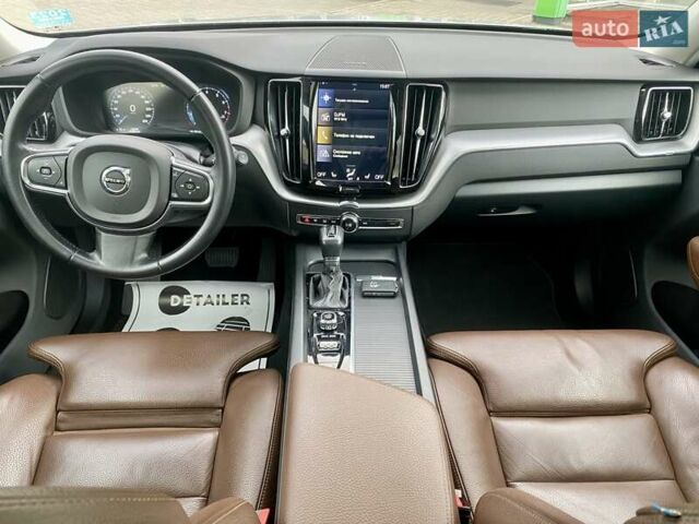 Вольво ХС60 2019 в Луцке на Automoto.ua Серый Вольво ХС60, объемом двигателя 1.97 л и пробегом 100 тыс. км за 30000 $, фото 8 на Automoto.ua