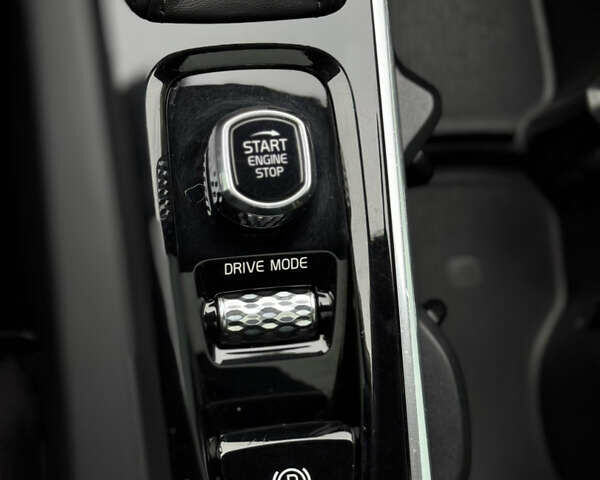 Серый Вольво ХС60, объемом двигателя 1.97 л и пробегом 111 тыс. км за 26500 $, фото 15 на Automoto.ua