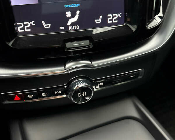 Серый Вольво ХС60, объемом двигателя 1.97 л и пробегом 111 тыс. км за 26500 $, фото 20 на Automoto.ua