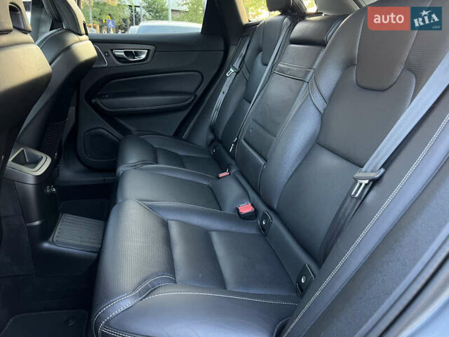 Серый Вольво ХС60, объемом двигателя 1.97 л и пробегом 118 тыс. км за 32500 $, фото 39 на Automoto.ua