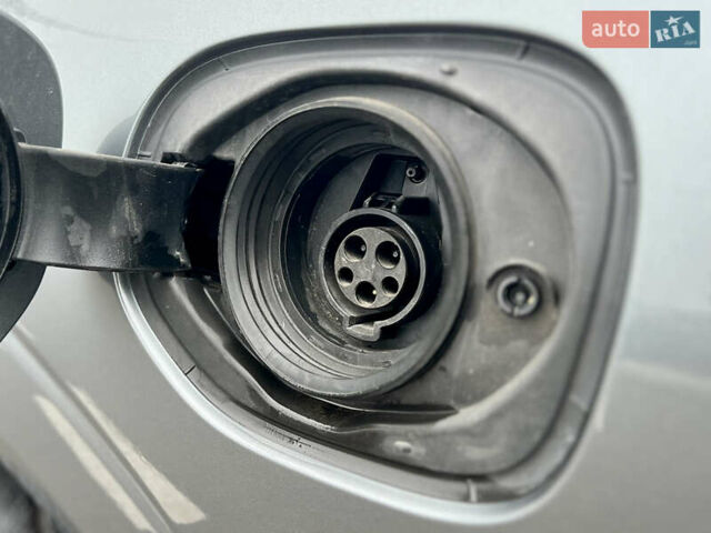 Серый Вольво ХС60, объемом двигателя 1.97 л и пробегом 118 тыс. км за 31500 $, фото 11 на Automoto.ua