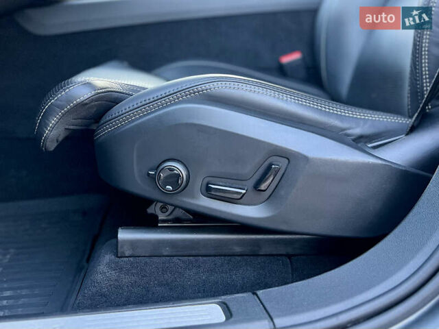 Серый Вольво ХС60, объемом двигателя 1.97 л и пробегом 118 тыс. км за 32500 $, фото 18 на Automoto.ua