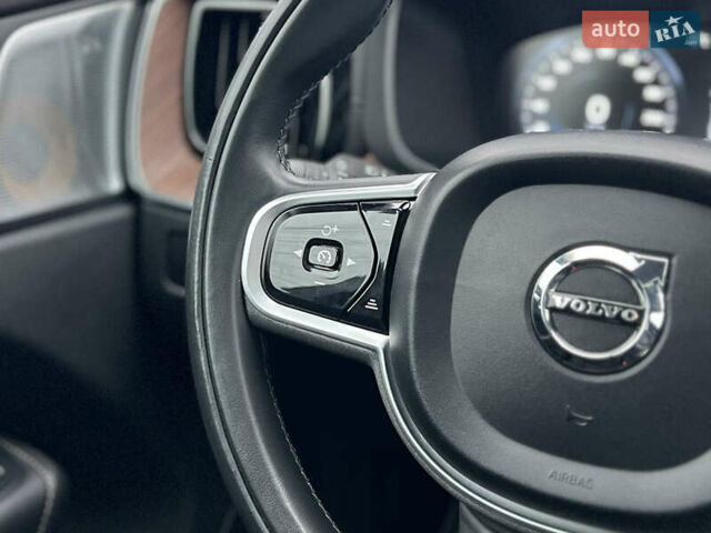 Серый Вольво ХС60, объемом двигателя 1.97 л и пробегом 118 тыс. км за 31500 $, фото 24 на Automoto.ua