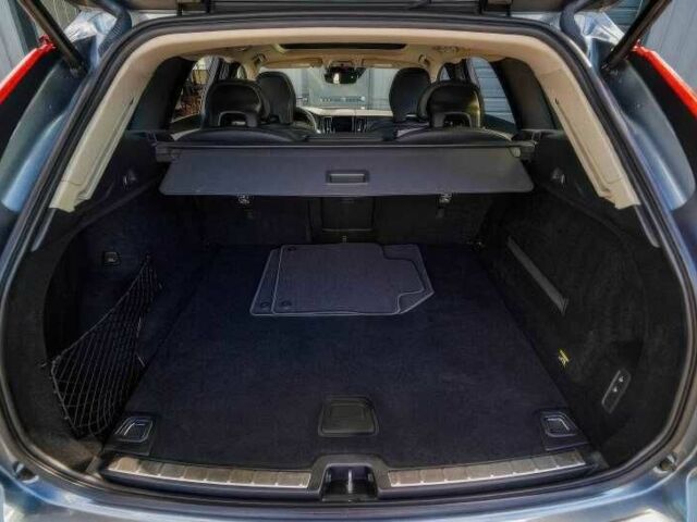 Серый Вольво ХС60, объемом двигателя 2 л и пробегом 83 тыс. км за 16500 $, фото 17 на Automoto.ua