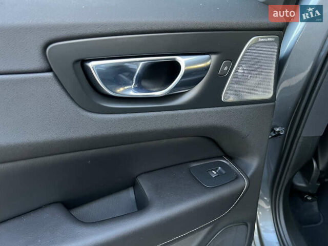 Серый Вольво ХС60, объемом двигателя 1.97 л и пробегом 118 тыс. км за 32500 $, фото 38 на Automoto.ua