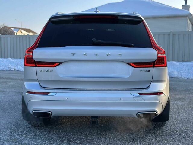 Серый Вольво ХС60, объемом двигателя 2 л и пробегом 44 тыс. км за 12800 $, фото 4 на Automoto.ua