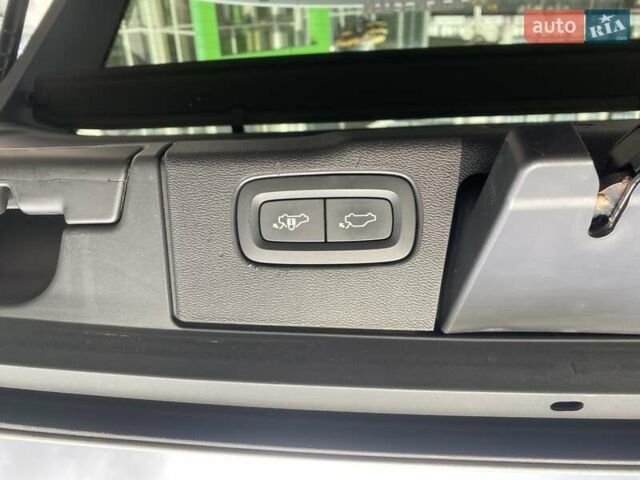 Вольво ХС60 2019 в Луцке на Automoto.ua Серый Вольво ХС60, объемом двигателя 1.97 л и пробегом 100 тыс. км за 30000 $, фото 22 на Automoto.ua