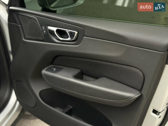 Серый Вольво ХС60, объемом двигателя 1.97 л и пробегом 111 тыс. км за 26500 $, фото 11 на Automoto.ua