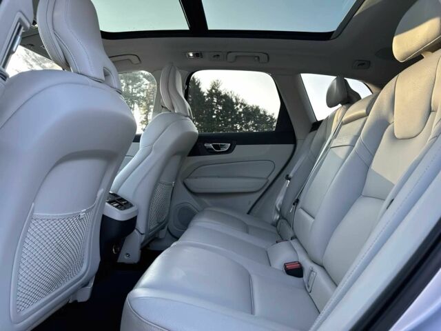 Серый Вольво ХС60, объемом двигателя 2 л и пробегом 44 тыс. км за 12800 $, фото 13 на Automoto.ua