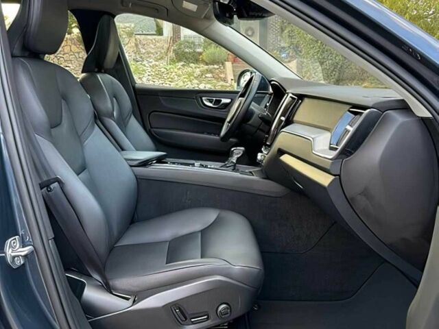 Сірий Вольво ХС60, об'ємом двигуна 2 л та пробігом 31 тис. км за 16500 $, фото 10 на Automoto.ua