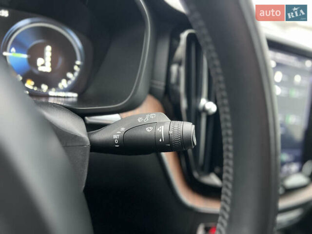 Серый Вольво ХС60, объемом двигателя 1.97 л и пробегом 118 тыс. км за 31500 $, фото 23 на Automoto.ua