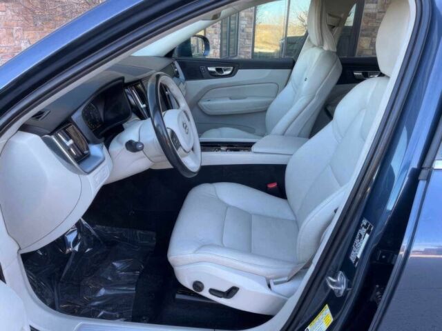 Серый Вольво ХС60, объемом двигателя 2 л и пробегом 48 тыс. км за 25000 $, фото 7 на Automoto.ua