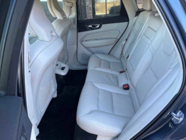 Серый Вольво ХС60, объемом двигателя 2 л и пробегом 48 тыс. км за 25000 $, фото 11 на Automoto.ua