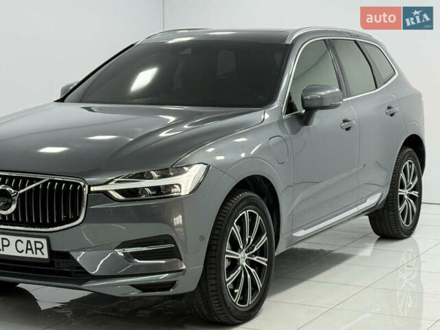 Серый Вольво ХС60, объемом двигателя 1.97 л и пробегом 19 тыс. км за 39000 $, фото 6 на Automoto.ua
