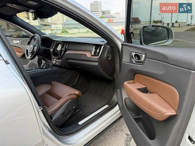 Серый Вольво ХС60, объемом двигателя 1.97 л и пробегом 97 тыс. км за 39900 $, фото 8 на Automoto.ua