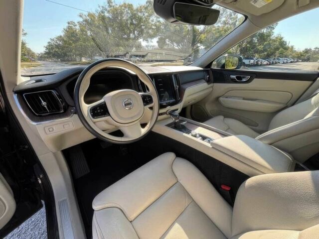 Серый Вольво ХС60, объемом двигателя 2 л и пробегом 39 тыс. км за 12000 $, фото 9 на Automoto.ua