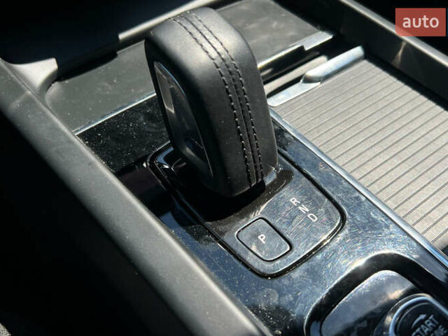 Серый Вольво ХС60, объемом двигателя 2 л и пробегом 216 тыс. км за 37690 $, фото 18 на Automoto.ua