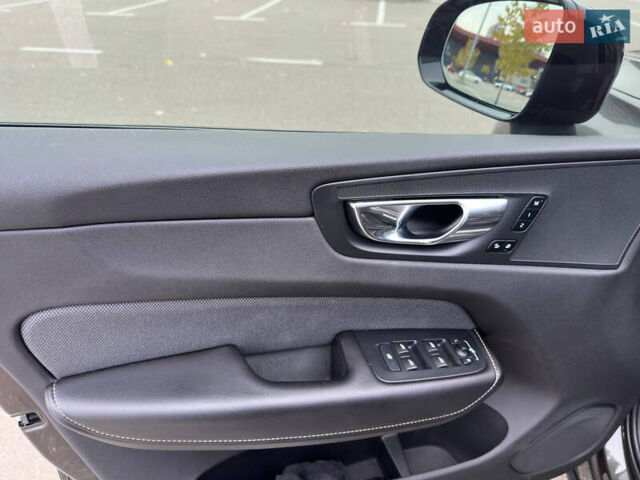 Сірий Вольво ХС60, об'ємом двигуна 1.97 л та пробігом 185 тис. км за 32200 $, фото 42 на Automoto.ua